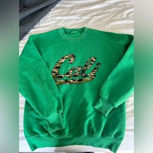 Cali green/ camo crew neck